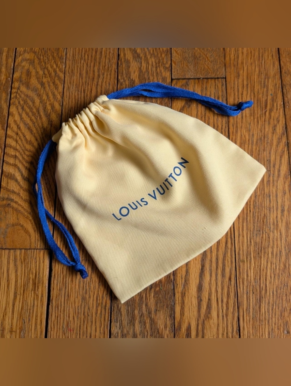 Louis Vuitton Authentic Small Drawstring Dust Bag